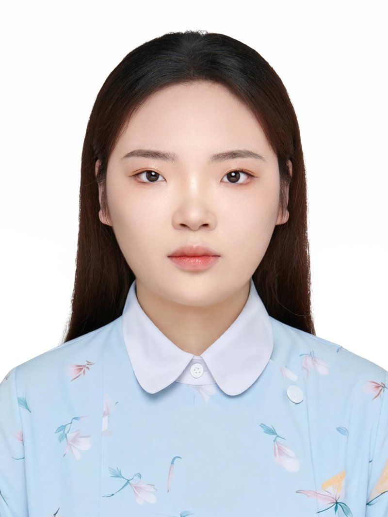 李雯